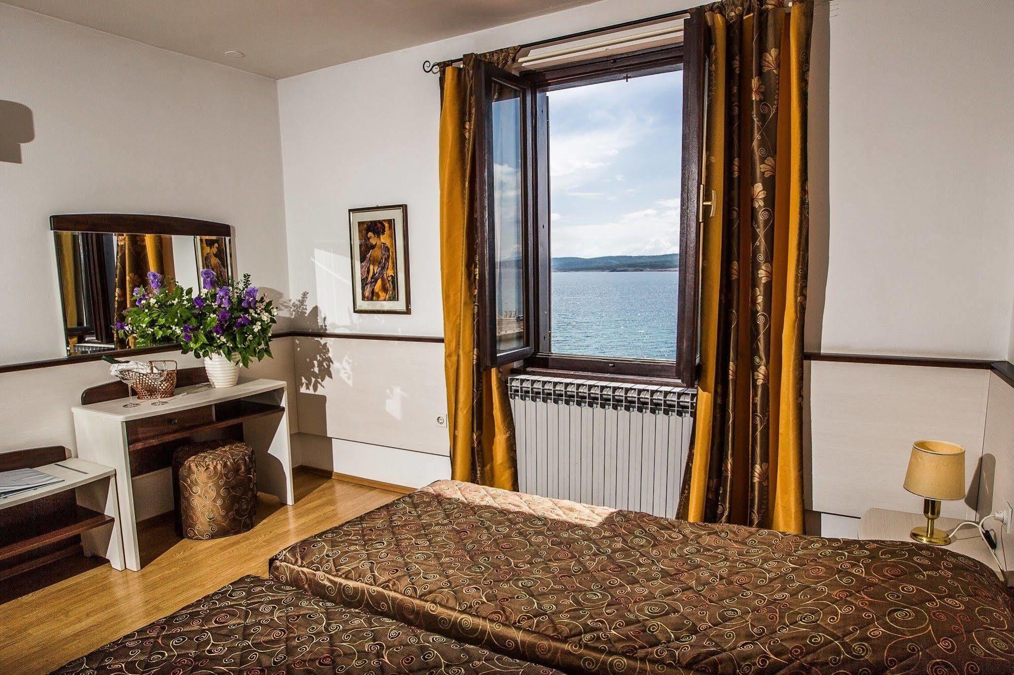 Hotel Kastel تْسْغيكفانِتْسا المظهر الخارجي الصورة