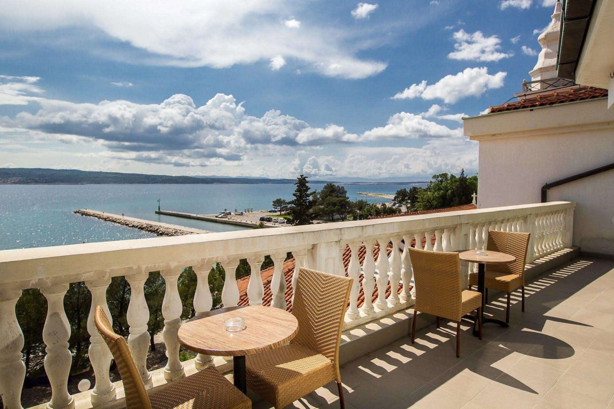 Hotel Kastel تْسْغيكفانِتْسا المظهر الخارجي الصورة