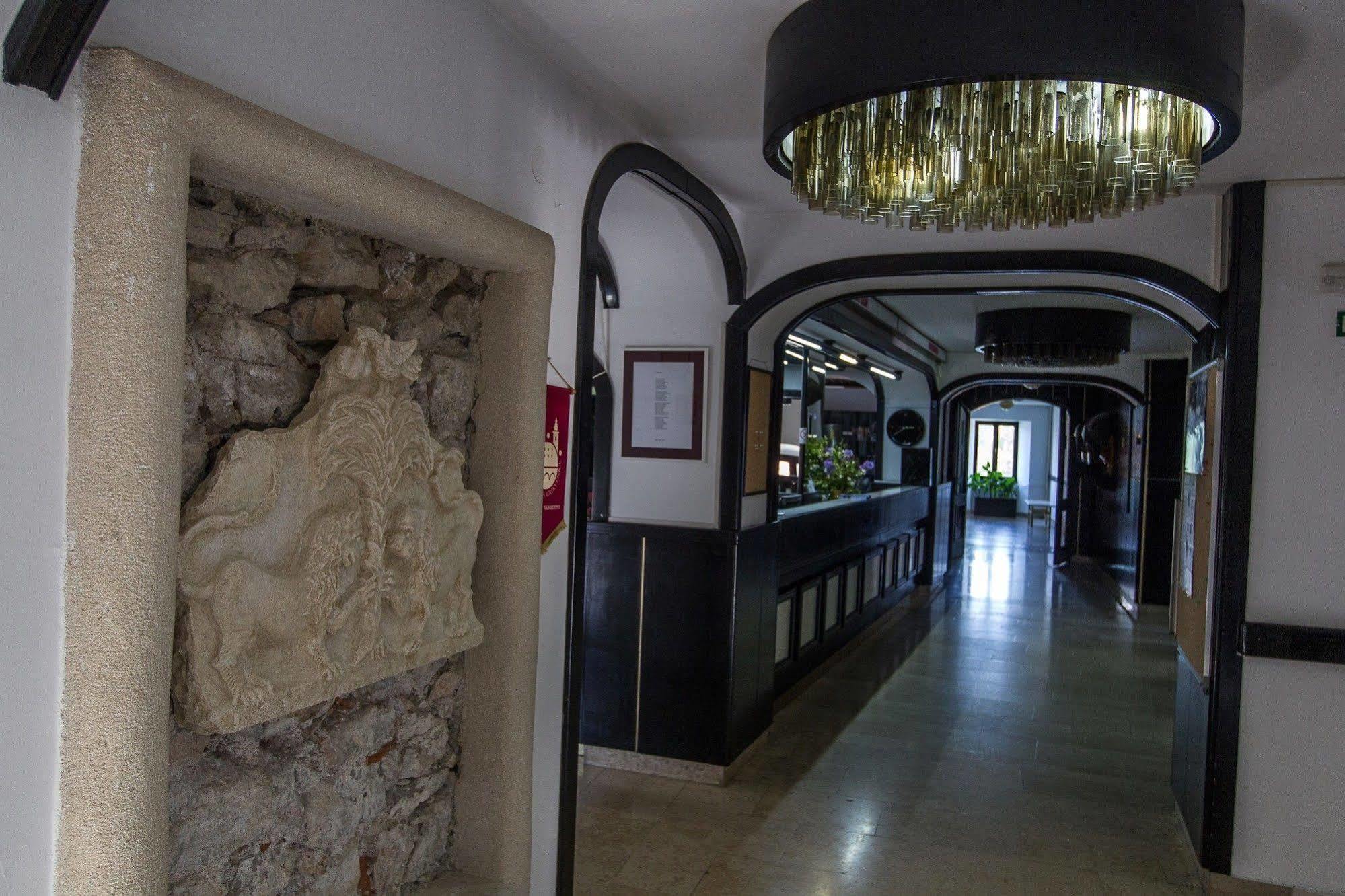 Hotel Kastel تْسْغيكفانِتْسا المظهر الخارجي الصورة